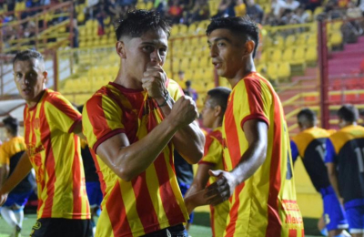 Sarmiento, ante su homónimo de La Banda