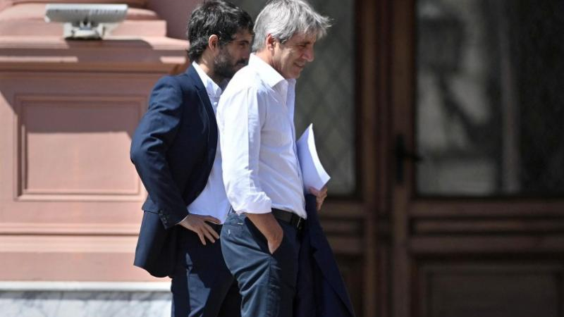 Caputo furioso con las energéticas porque sospecha que lo denunciaron al FMI