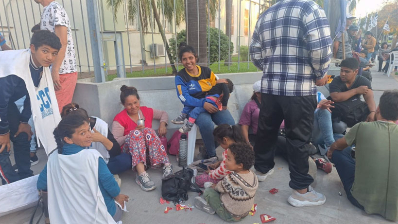 Movimientos sociales vuelven a denunciar recortes de ayuda a comedores y merenderos