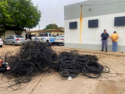 cables2.jpg