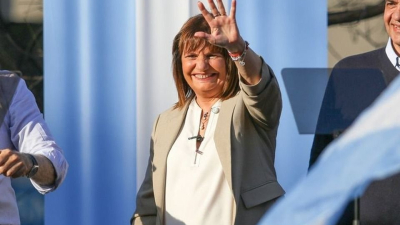 Hace un acto en La Plata con los libertarios
