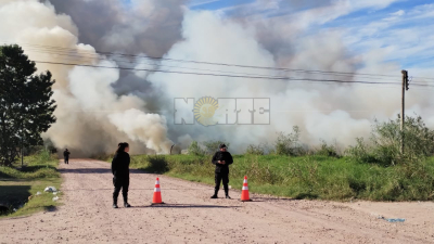 Ardió más de una hectárea por una quema de pastizales: vecinos alarmados por el avance de las llamas