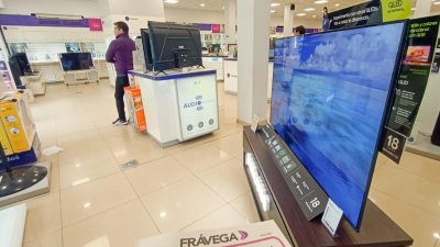 Comprar un electrodoméstico, cada vez más lejos para los agotados bolsillos