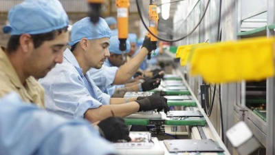 Industriales advierten "caída estrepitosa" y trabajan con la mínima capacidad