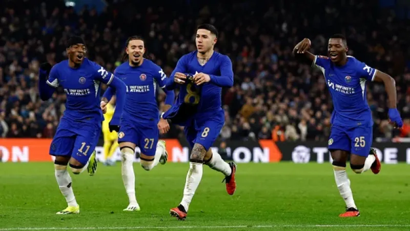 La Federación Francesa de Fútbol le dio su apoyo a Fofana y Kounde