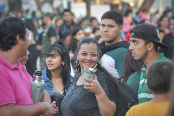 Hasta el último día, el público llenó el predio de la Bienal