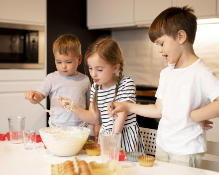 niños cocina.jpg