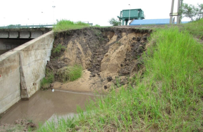¿Qué pasa con la obra de control del río Negro?