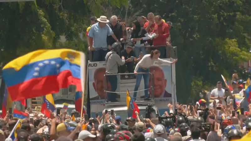 Junto a Corina Machado, miles de venezolanos se movilizan para exigir la publicación de las actas electorales