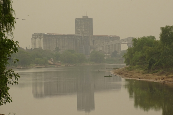 Continua el humo en Resistencia y Barranqueras