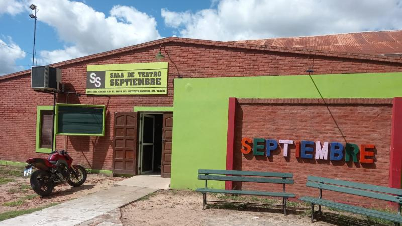 Fin de semana con agenda de circo, títeres y teatro