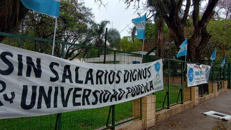 Concluye un paro de docentes y no docentes por 48 horas