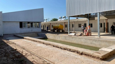 Sáenz Peña: el gobernador supervisó la obra del complejo "Casa activa"