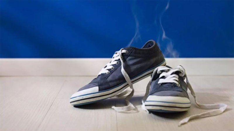 Lo condenaron a prisión por oler los zapatos de sus vecinos durante la madrugada