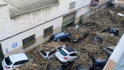Un terrible temporal dejó decenas de muertos y graves daños materiales