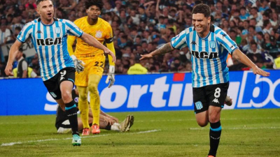 Racing barrió al "Timao" y tendrá una cita con la historia en Asunción
