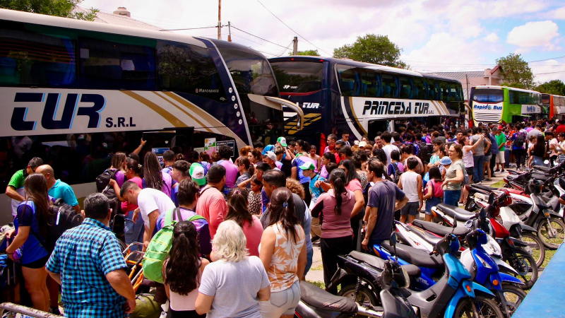 La ilusión chaqueña partió a Mar del Plata para los Juegos Evita