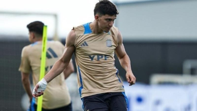 Las lesiones ponen en jaque y obligan a Scaloni a rearmar su defensa ideal