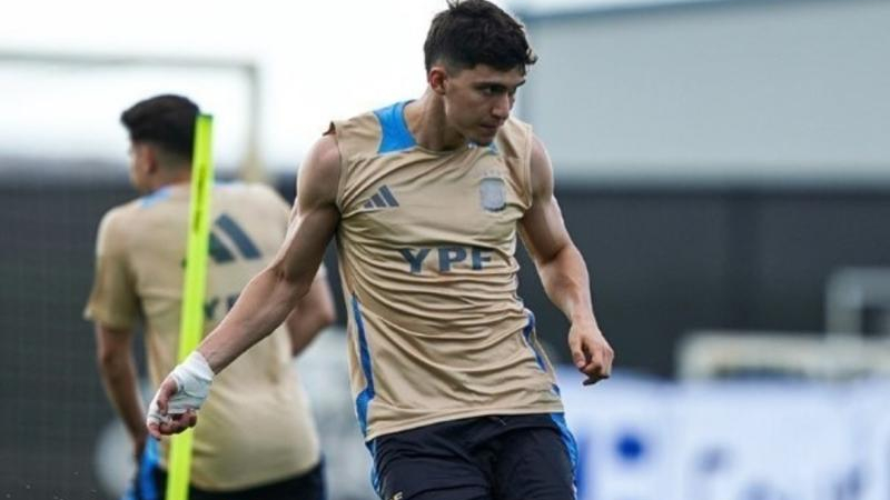 Las lesiones ponen en jaque y obligan a Scaloni a rearmar su defensa ideal
