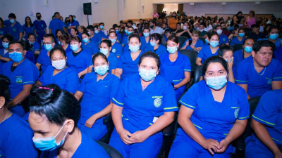 Egresados de enfermería agradecen al gobierno por gestiones