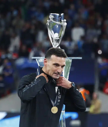 scaloni3.jpg