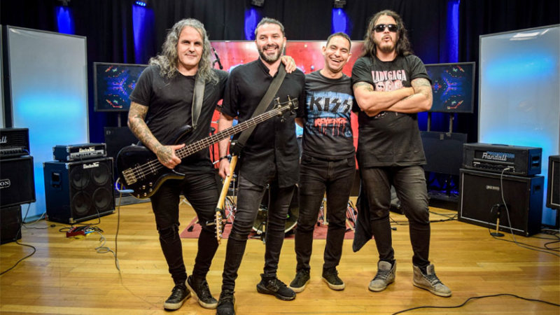 Los Metaleros "La última descarga" en TV nacional 