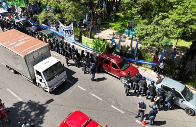 Destacaron el accionar policial ante la protesta de gremios y sectores "piqueteros"