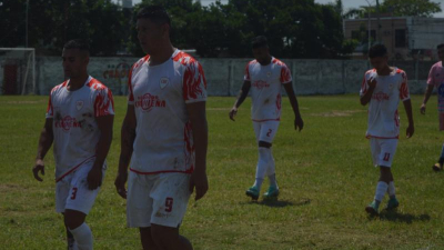 "Resi" Central, por clasificación frente a Huracán Corrientes