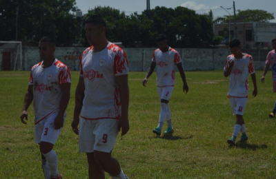 "Resi" Central, por clasificación frente a Huracán Corrientes