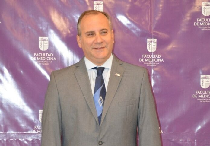 Decano-electo-en-Medicina-2022-2026-Dr.-Pagno-UM-696x484.jpg