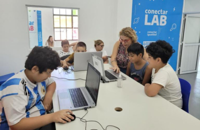Comienza Aprender en Verano para estudiantes primarios y secundarios