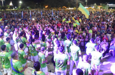 Brillo y color en la presentación de los Carnavales 2025 de Villa Ángela
