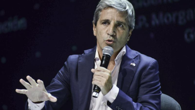 Caputo busca llevar tranquilidad en medio de la crisis en los mercados