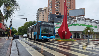 Colectivos: la UTA espera el pago de sueldos para evitar otro paro