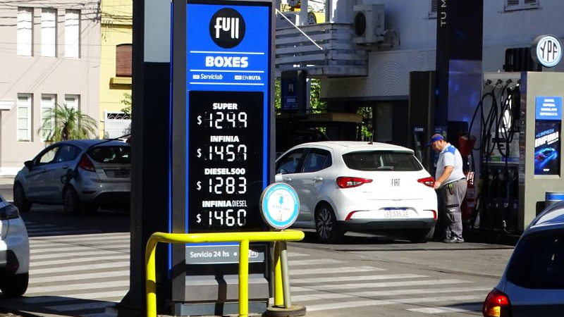 Los precios de YPF bajaron pero en porcentajes distintos al anunciado
