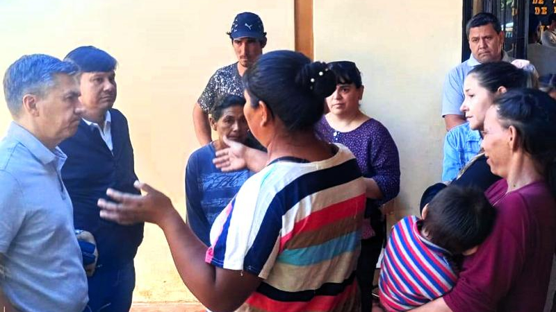 Zdero prometió soluciones a los evacuados en Quitilipi