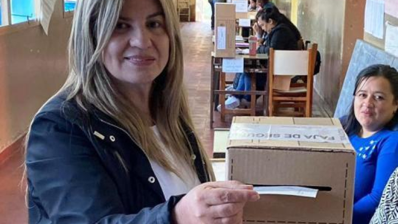Elda Insaurralde: "La voz de la gente y una oposición constructiva"