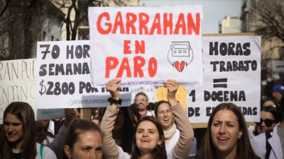 Las autoridades del Garrahan confirmaron el aumento y les pidieron a los residentes que retomen sus funciones