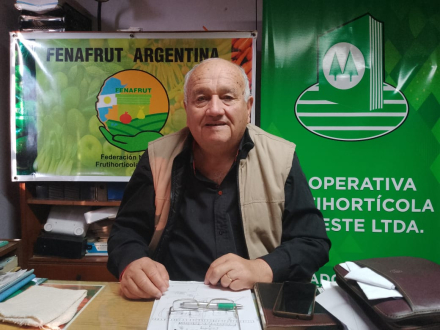 americo barua.JPG