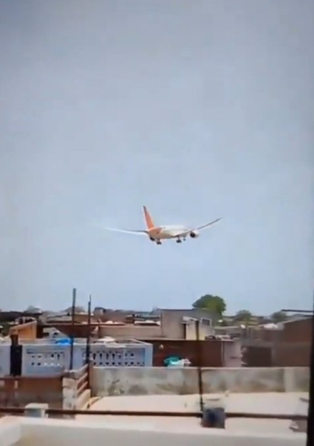 avion estrellado 4.jpg