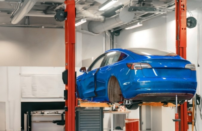 Acusan a Tesla de ocultar fallas graves
