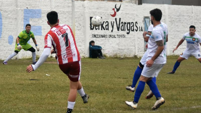 Regional y Policiales van por la clasificación en el Federativo