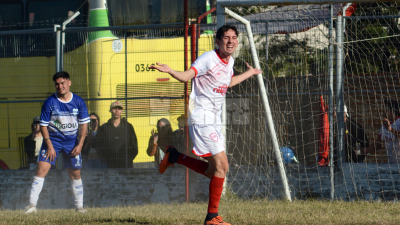 "Resi" se quedó con el clásico ante Central Norte y ahora comparte la punta del Apertura