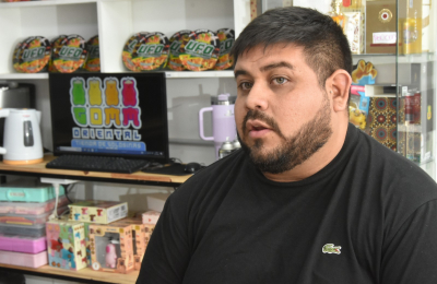 El emprendimiento chaqueño que vende golosinas del mundo y nació de una crisis
