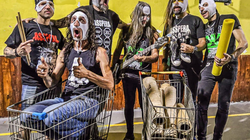 ASSPERA presenta su nuevo disco en Resistencia con un show a puro metal bizarro