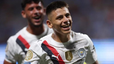 Otro gigante de Europa se sumó al interés por el "Diablito" Echeverri