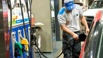 YPF incrementa al 6% los descuentos nocturnos para naftas y gasoil