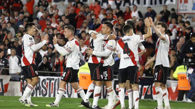 River sufrió, ganó por penales y está en cuartos de la Copa Libertadores