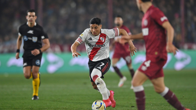 River no pudo pasar del empate ante Lanús y es único líder de la Zona B