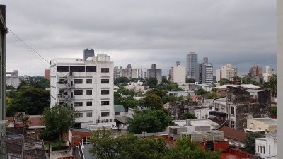 Nubes y lluvias marcan el jueves, pero el calor volverá el viernes